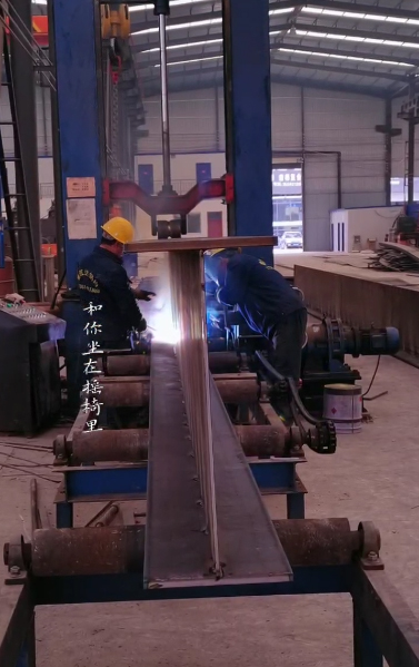 甘肃永靖钢结构厂H型钢组立机